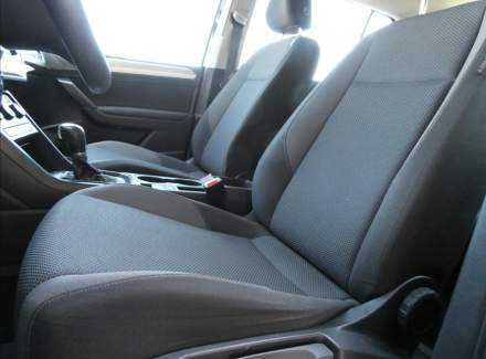 Volkswagen - Touran