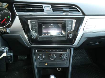 Volkswagen - Touran