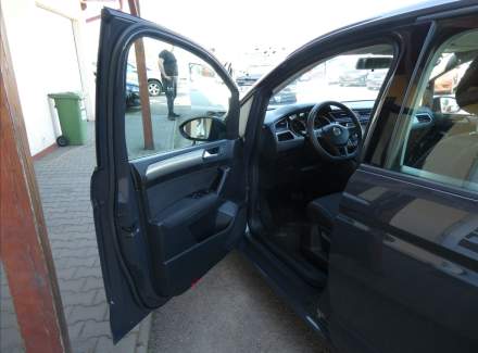 Volkswagen - Touran