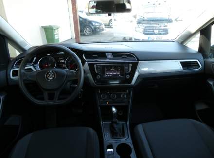 Volkswagen - Touran