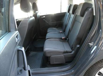 Volkswagen - Touran