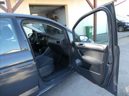 Volkswagen - Touran