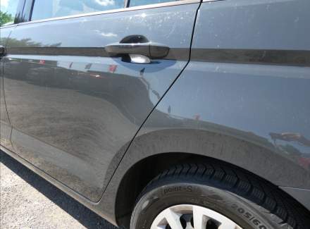 Volkswagen - Touran