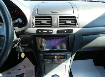 Toyota - Avensis