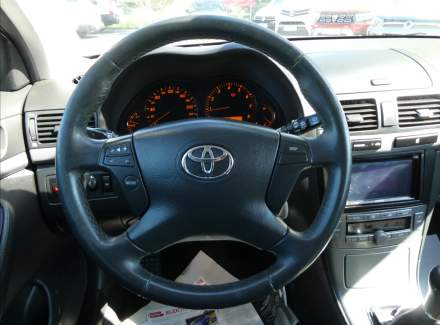 Toyota - Avensis