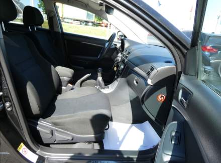 Toyota - Avensis
