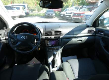 Toyota - Avensis