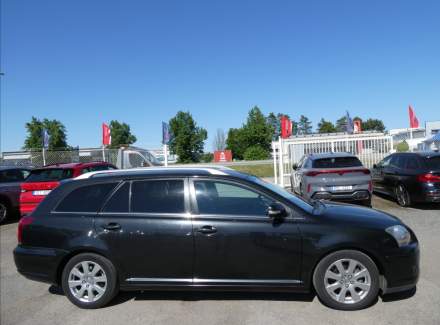 Toyota - Avensis