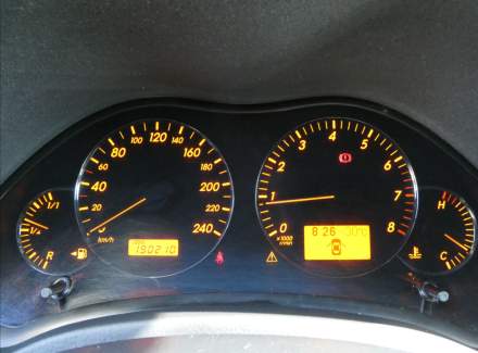 Toyota - Avensis