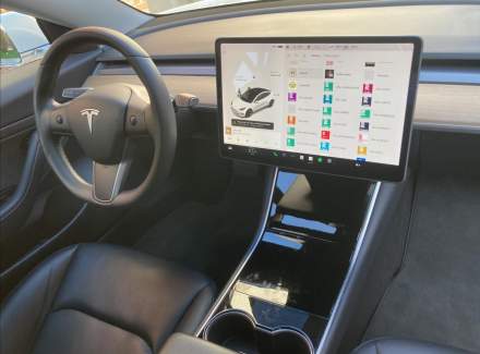 Tesla - Model 3
