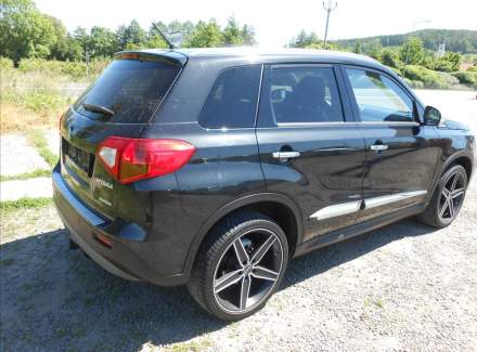 Suzuki - Vitara
