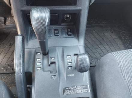Mitsubishi - Pajero