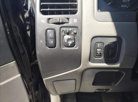 Mitsubishi - Pajero