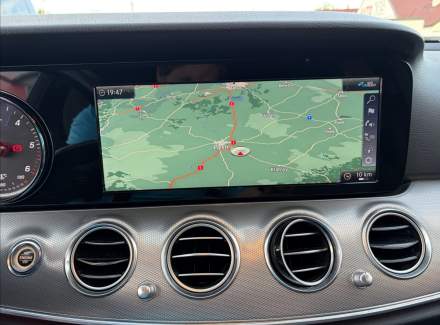 Mercedes-Benz - E-class