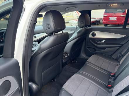 Mercedes-Benz - E-class