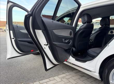 Mercedes-Benz - E-class