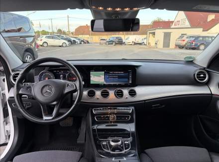 Mercedes-Benz - E-class