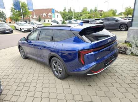 Kia - Avella