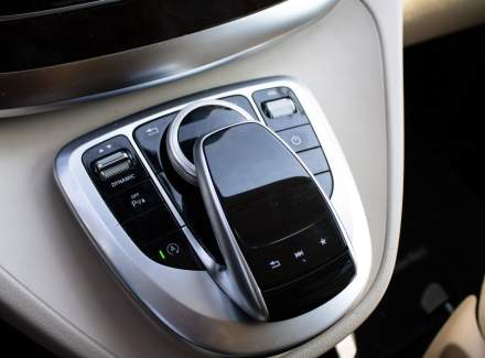 Mercedes-Benz - V-class