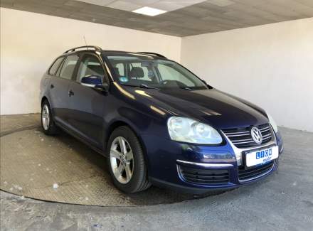Volkswagen - Golf