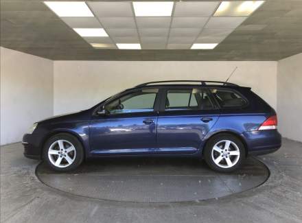 Volkswagen - Golf