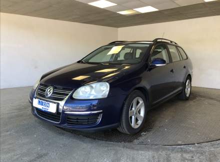 Volkswagen - Golf