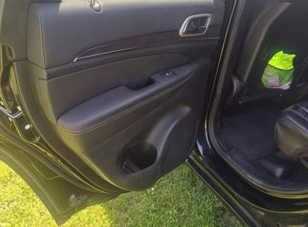 Jeep - Grand Cherokee