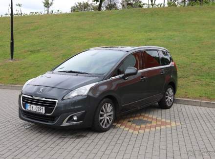 Peugeot - 5008