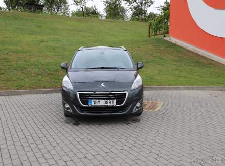 Peugeot - 5008