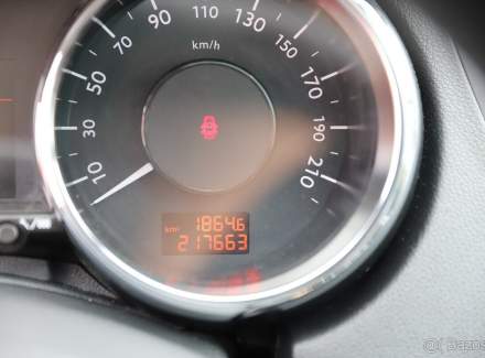 Peugeot - 5008