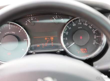 Peugeot - 5008