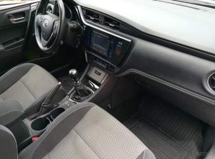 Toyota - Auris