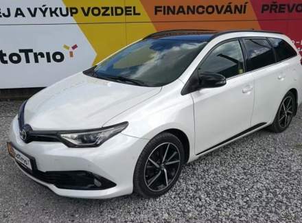 Toyota - Auris