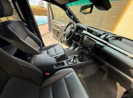 Toyota - Hilux