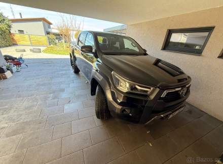 Toyota - Hilux