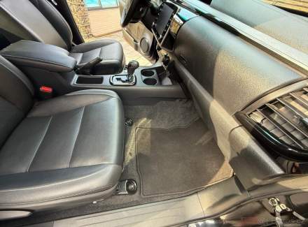 Toyota - Hilux