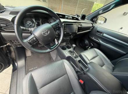 Toyota - Hilux