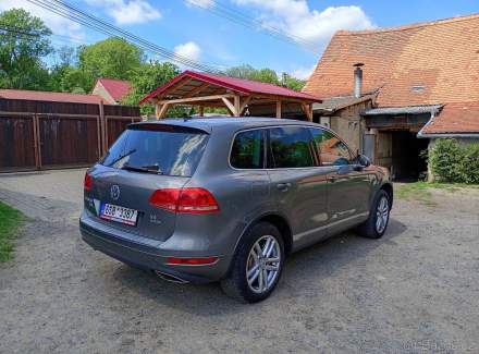 Volkswagen - Touareg