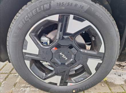 Kia - Stonic