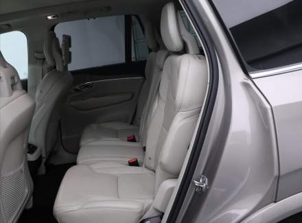 Volvo - XC90