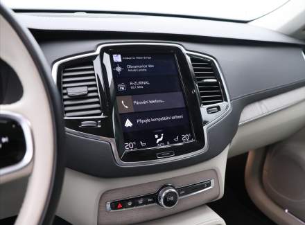 Volvo - XC90