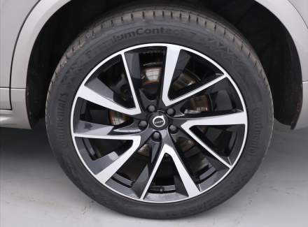 Volvo - XC90