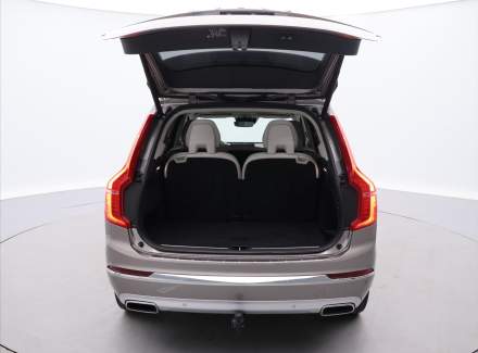 Volvo - XC90