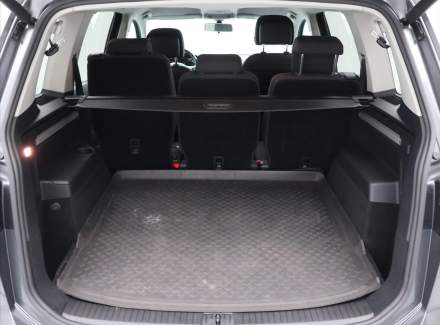 Volkswagen - Touran