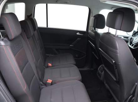 Volkswagen - Touran