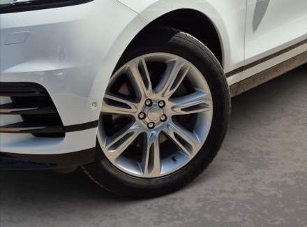 Land Rover - Range Rover Velar