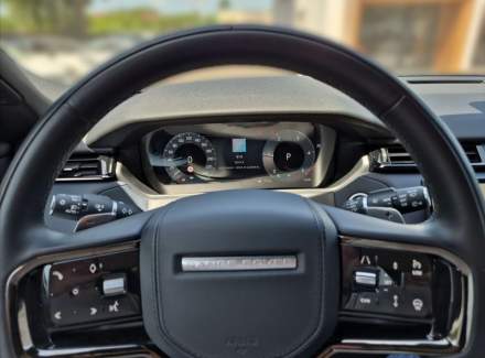 Land Rover - Range Rover Velar