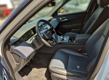 Land Rover - Range Rover Velar