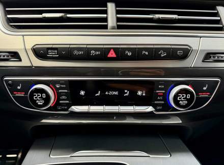 Audi - Q7