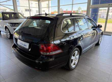 Volkswagen - Golf